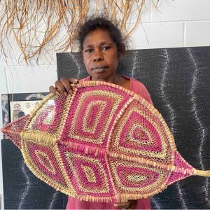 Dorothy Bunibuni stingray pandanus sculpture weaving Songlines Darwin aboriginal art gallery